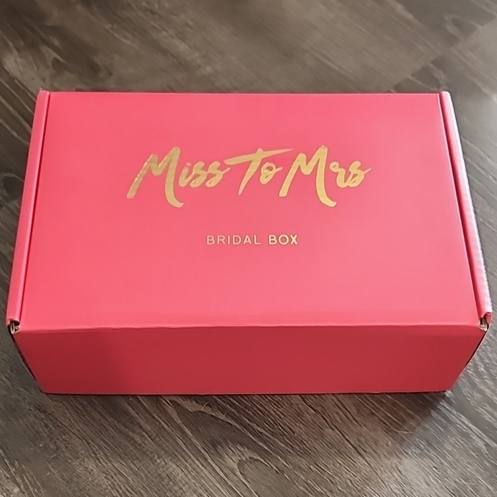 Miss To Mrs Bridal Gift Set - Pink and Gold